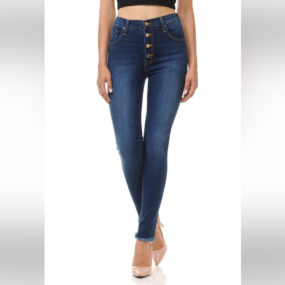 Like new: distressed style skinny high waisted fly button GAP jeans